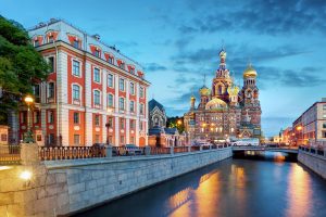 Kral & Kraliçe: ST. Petersburg & Moskova
